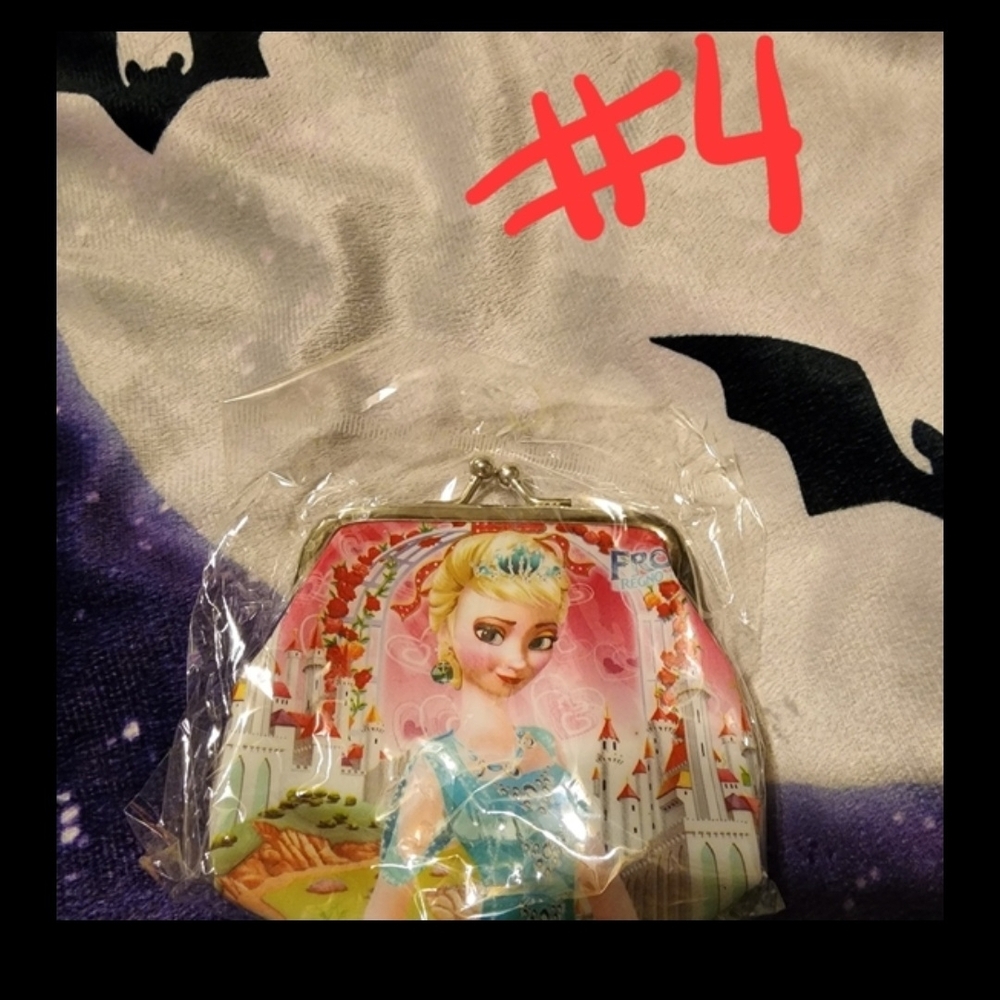 🎆 NWT Kids Frozen Coin Purse – Style #4 Elsa Portrait